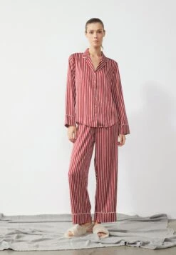 Anna Field Pyjama Set - Red,white