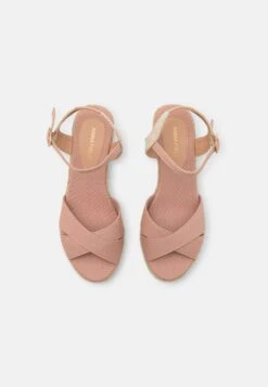 Anna Field Platform Sandals - Light Pink 11 Anna Field Platform Sandals - Light Pink -Fashion 11de89709c804ae5856a7106e2d35f45