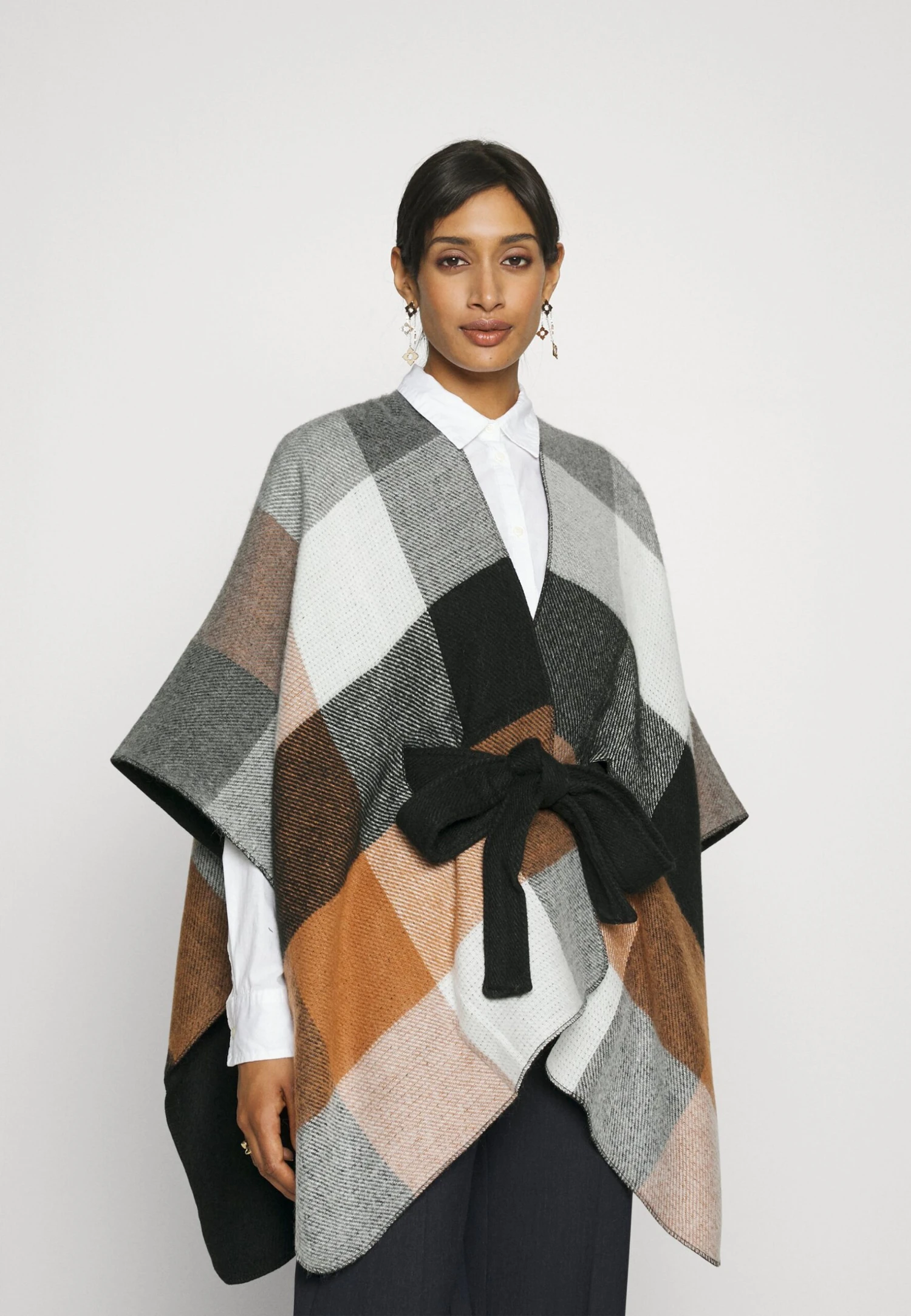 Anna Field Cape - Brown/black 1 Anna Field Cape - Brown/black