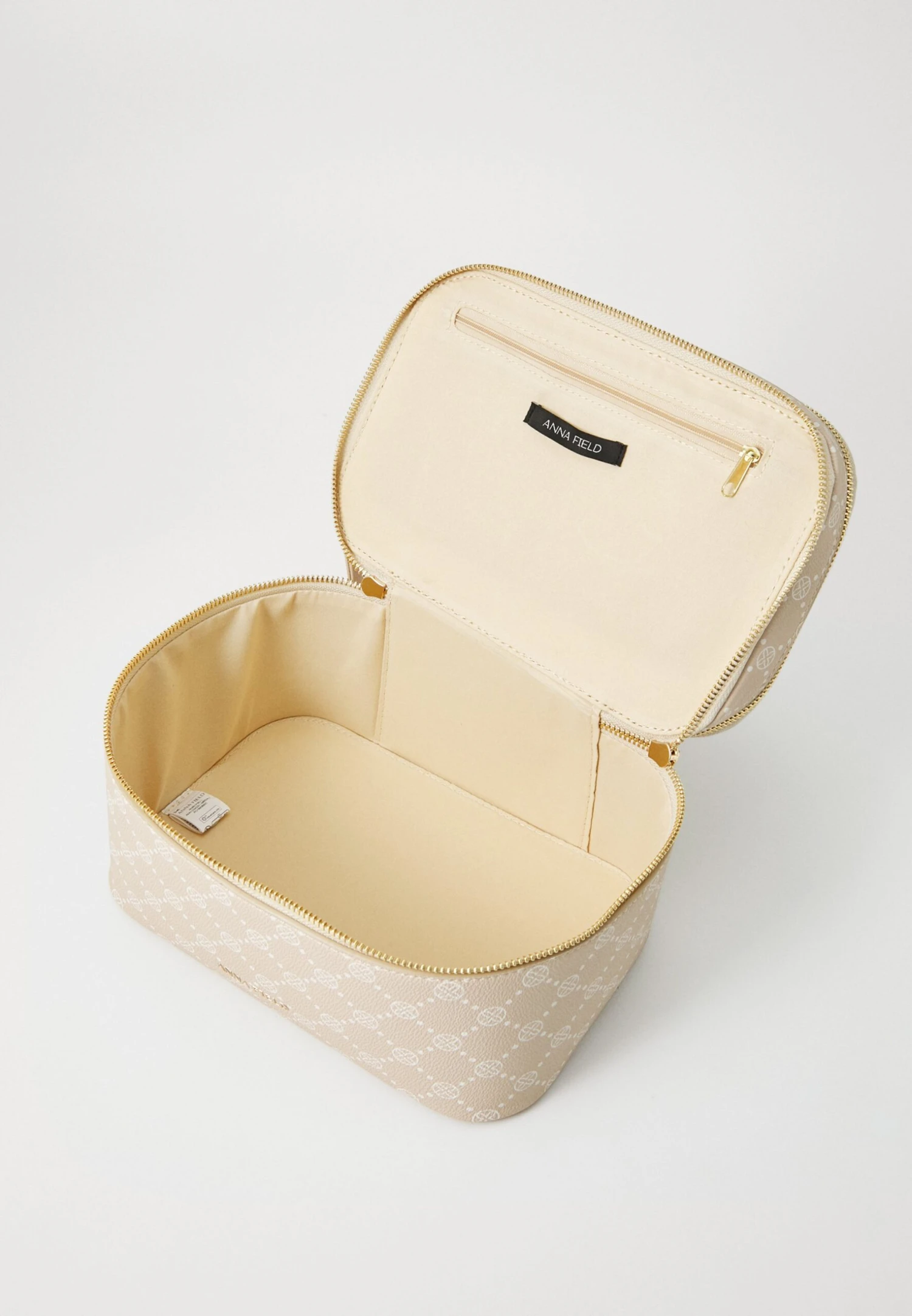Anna Field Wash Bag - Beige 3 Anna Field Wash Bag - Beige - Image 3