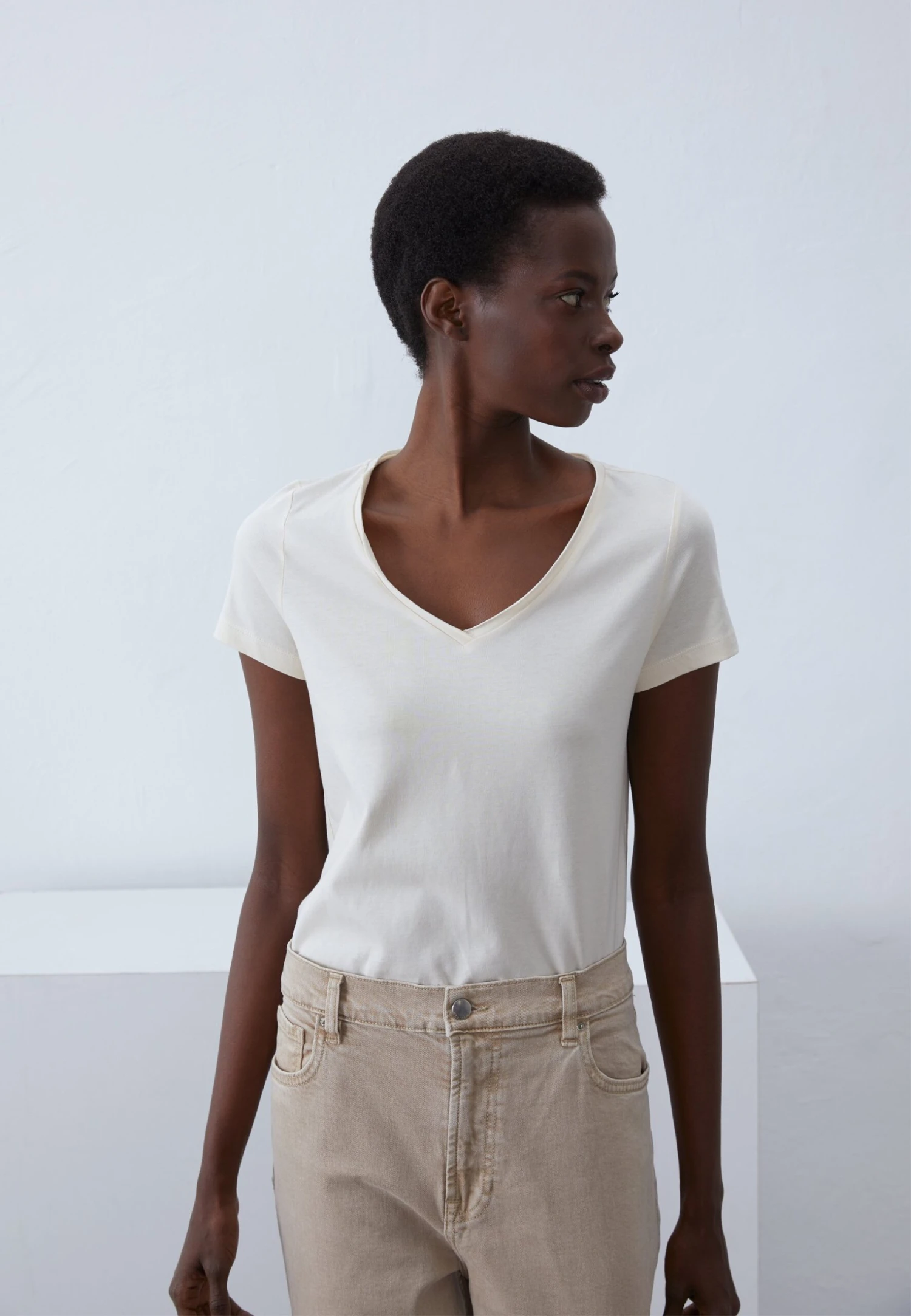 Anna Field 3 PACK - Basic T-shirt - Off-white/beige/red 2 Anna Field 3 PACK - Basic T-shirt - Off-white/beige/red - Image 2