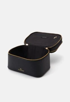 Anna Field Wash Bag - Black 11 Anna Field Wash Bag - Black -Fashion 202ea304ca214d72bfc20a32185bffd3