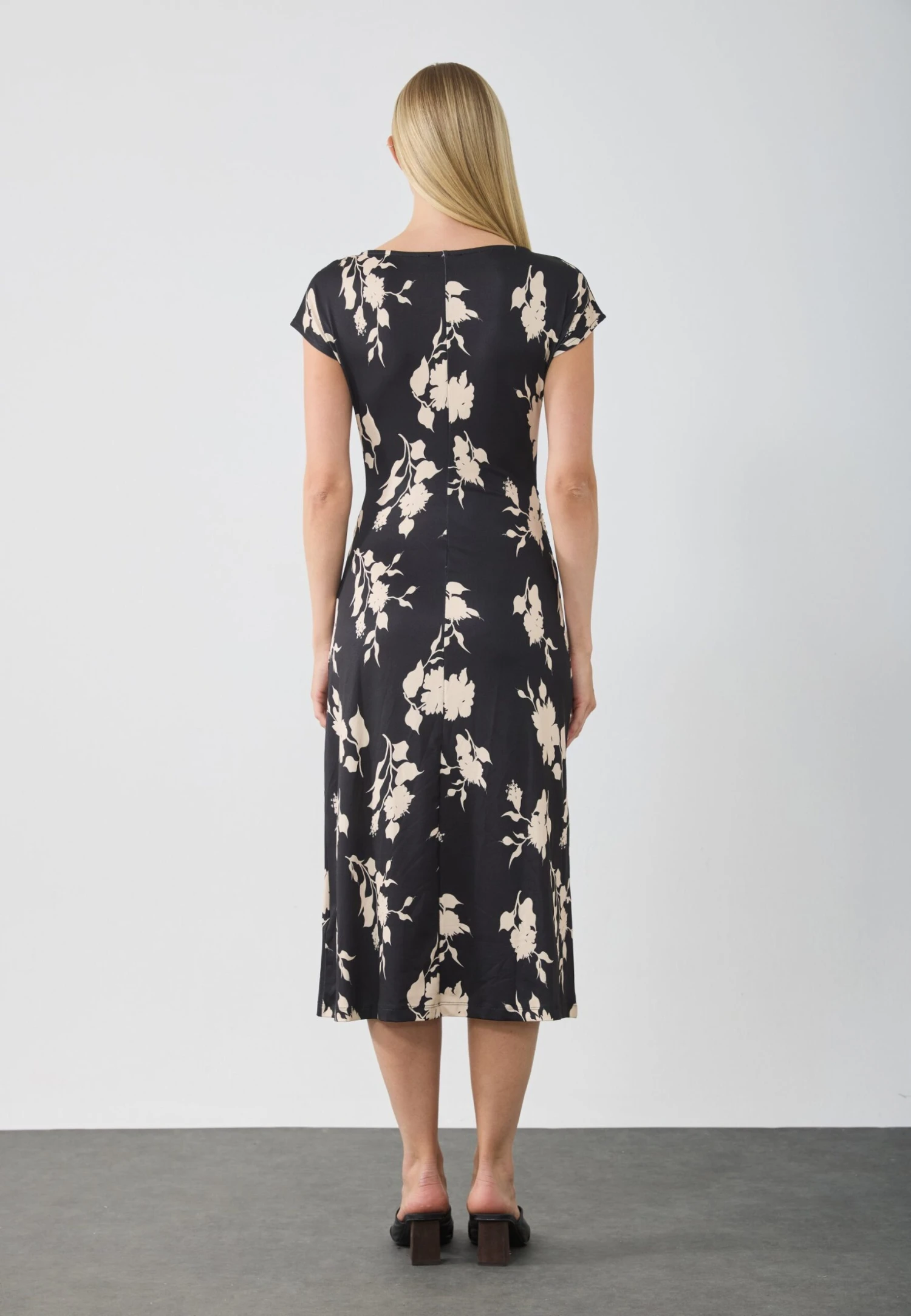 Anna Field Jersey Dress - Monochrome 3 Anna Field Jersey Dress - Monochrome - Image 3