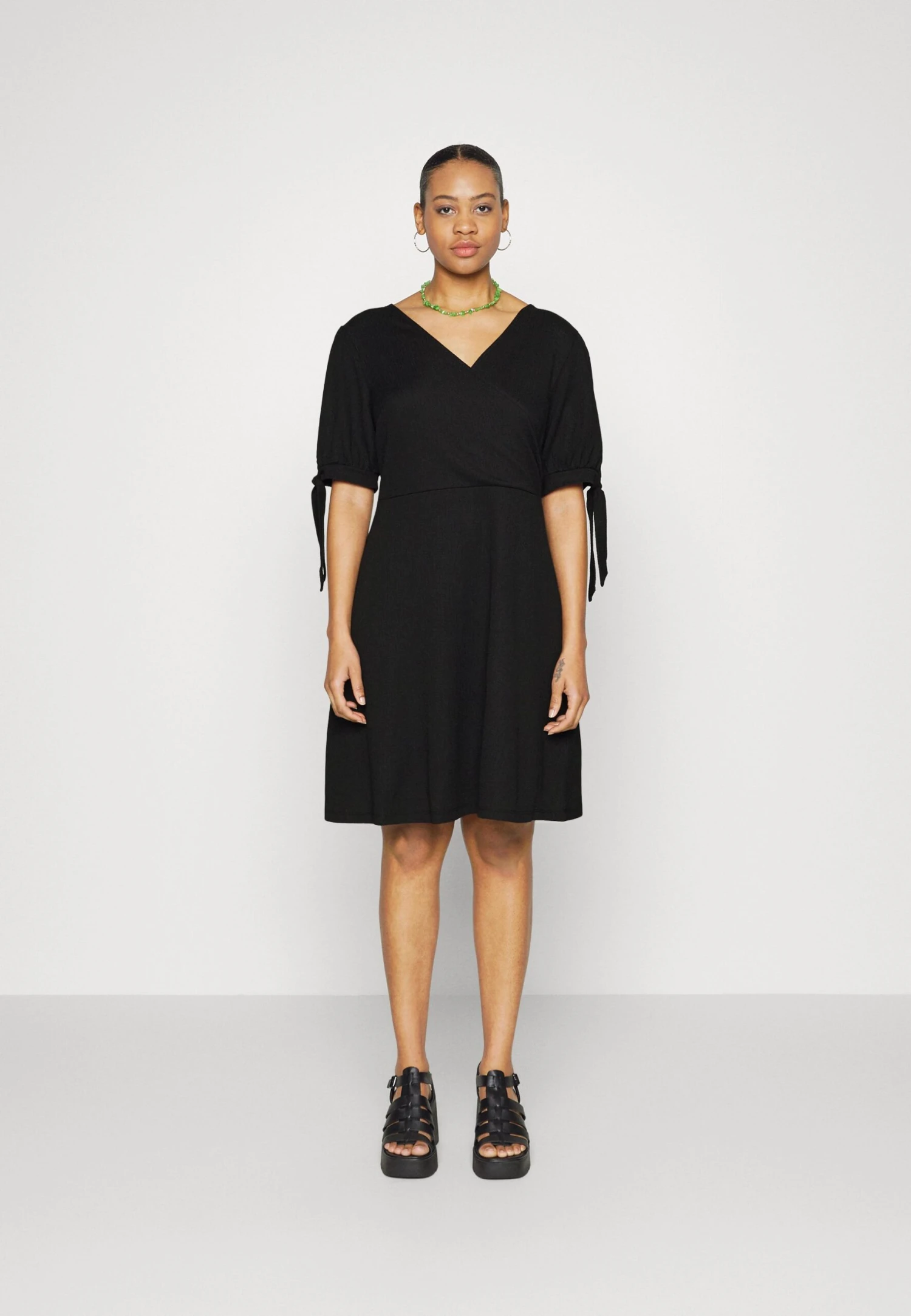 Day Dress - Day Dress 1 Day Dress - Day Dress