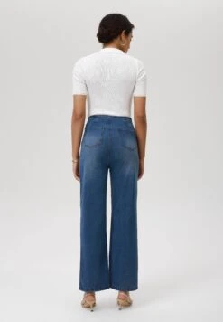 Anna Field Straight Leg Jeans - Mid Blue Wash 8 Anna Field Straight Leg Jeans - Mid Blue Wash -Fashion 2f1c6220a38d48888270cda528360623