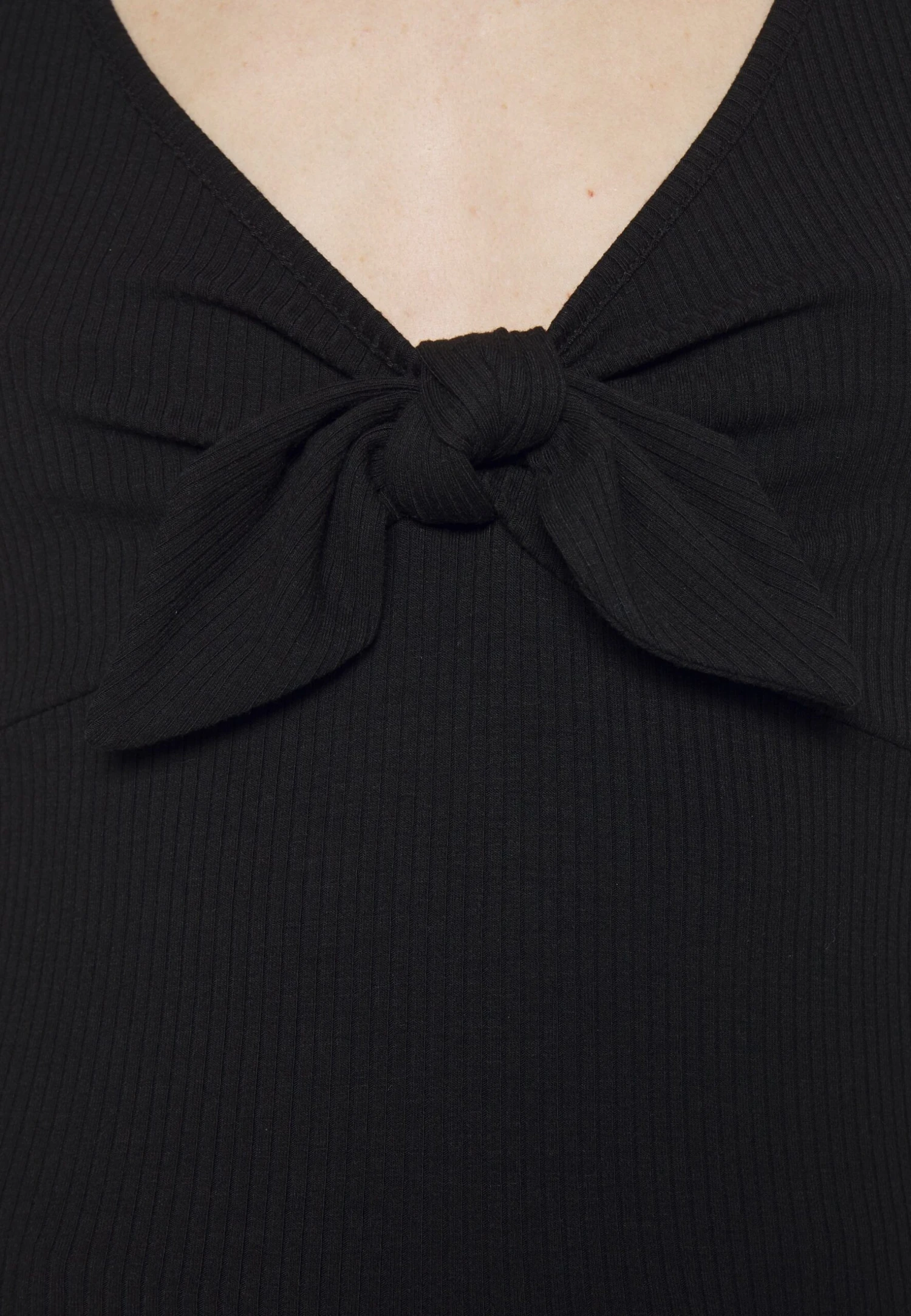 Anna Field Top - Black 6 Anna Field Top - Black - Image 6