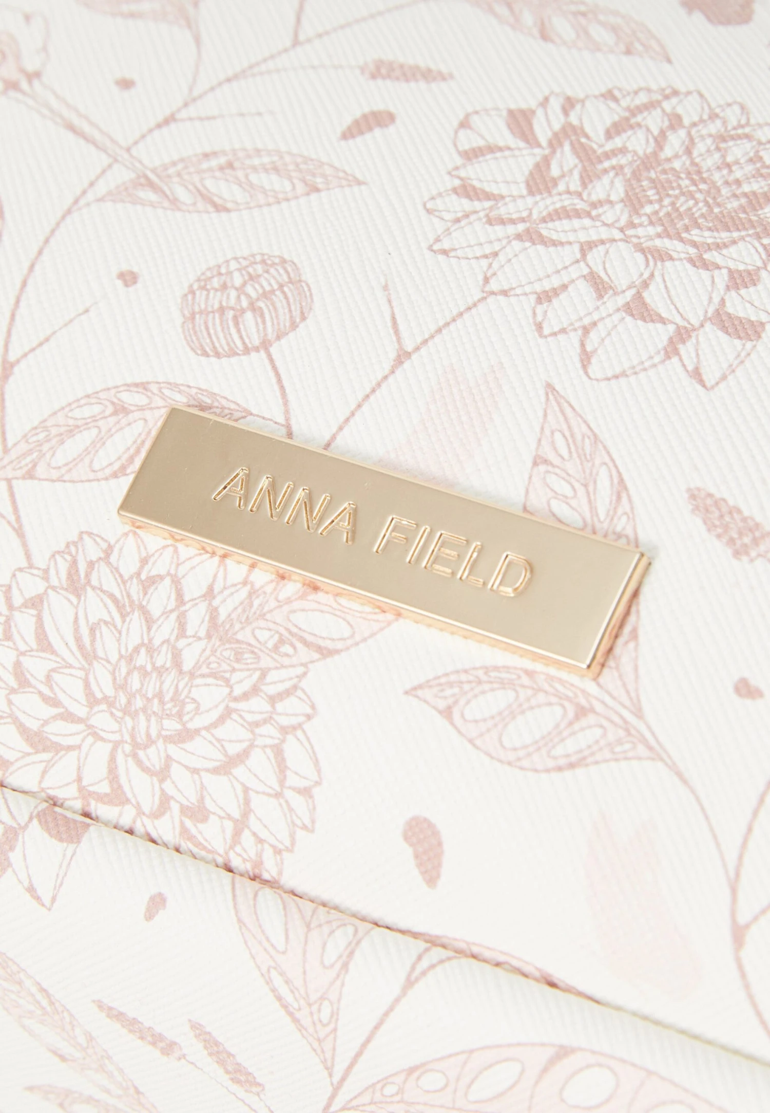 Anna Field Wash Bag - White Rose 4 Anna Field Wash Bag - White Rose - Image 4