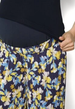 Trousers - Multicoloured 11 Trousers - Multicoloured -Fashion 48cd7859e4634b728056bdbad15eef59