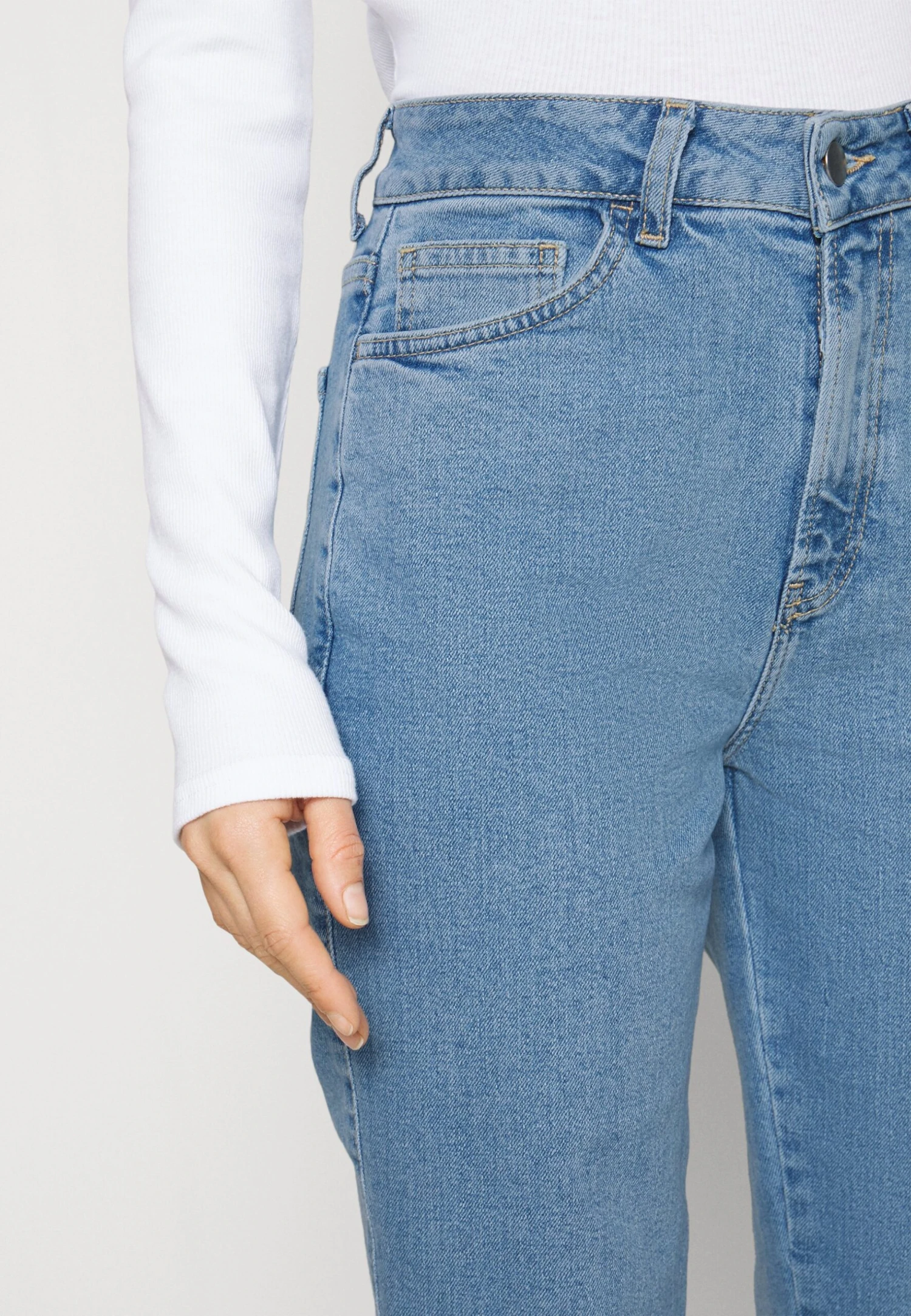 Slim Fit Jeans - Light Blue Denim 5 Slim Fit Jeans - Light Blue Denim - Image 5