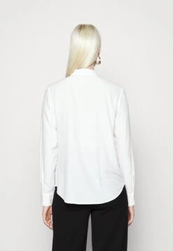 Blouse -White 8 Blouse -White -Fashion 5403e2f5739f453a81d8b239729d1c73
