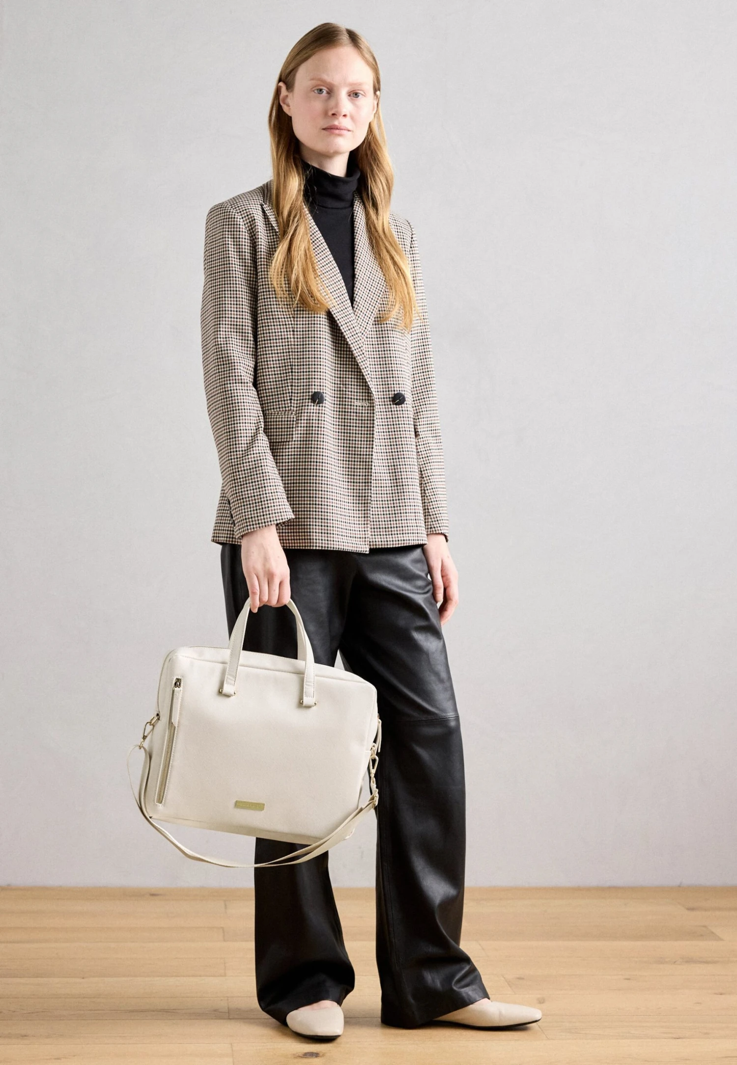 Anna Field Laptop Bag - Nude 3 Anna Field Laptop Bag - Nude - Image 3