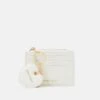 Anna Field Set - Business Card Holder -White