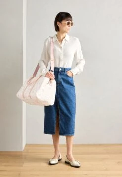 Anna Field Weekend Bag - Print Rose 21 Anna Field Weekend Bag - Print Rose -Fashion 6d8802a112eb4857853c52e8647de91a