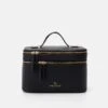 Anna Field Wash Bag - Black