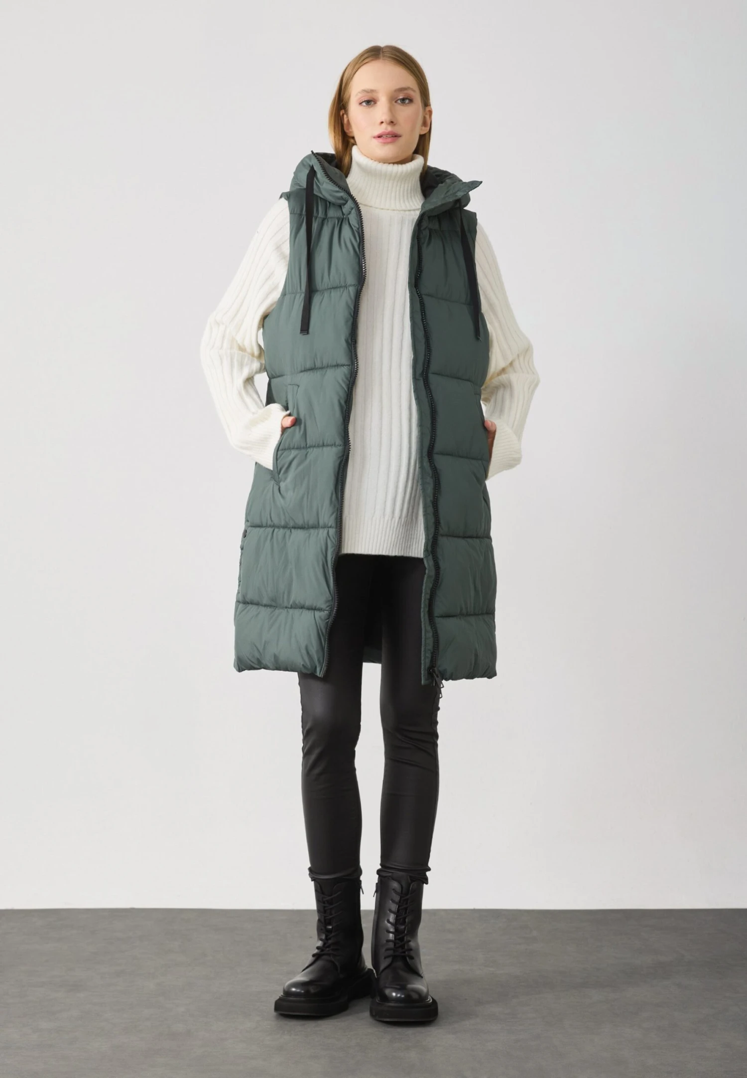 Anna Field Waistcoat - Dark Green 2 Anna Field Waistcoat - Dark Green - Image 2