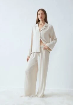 Anna Field HAMMERED SATIN SET - Pyjama Set - Stone
