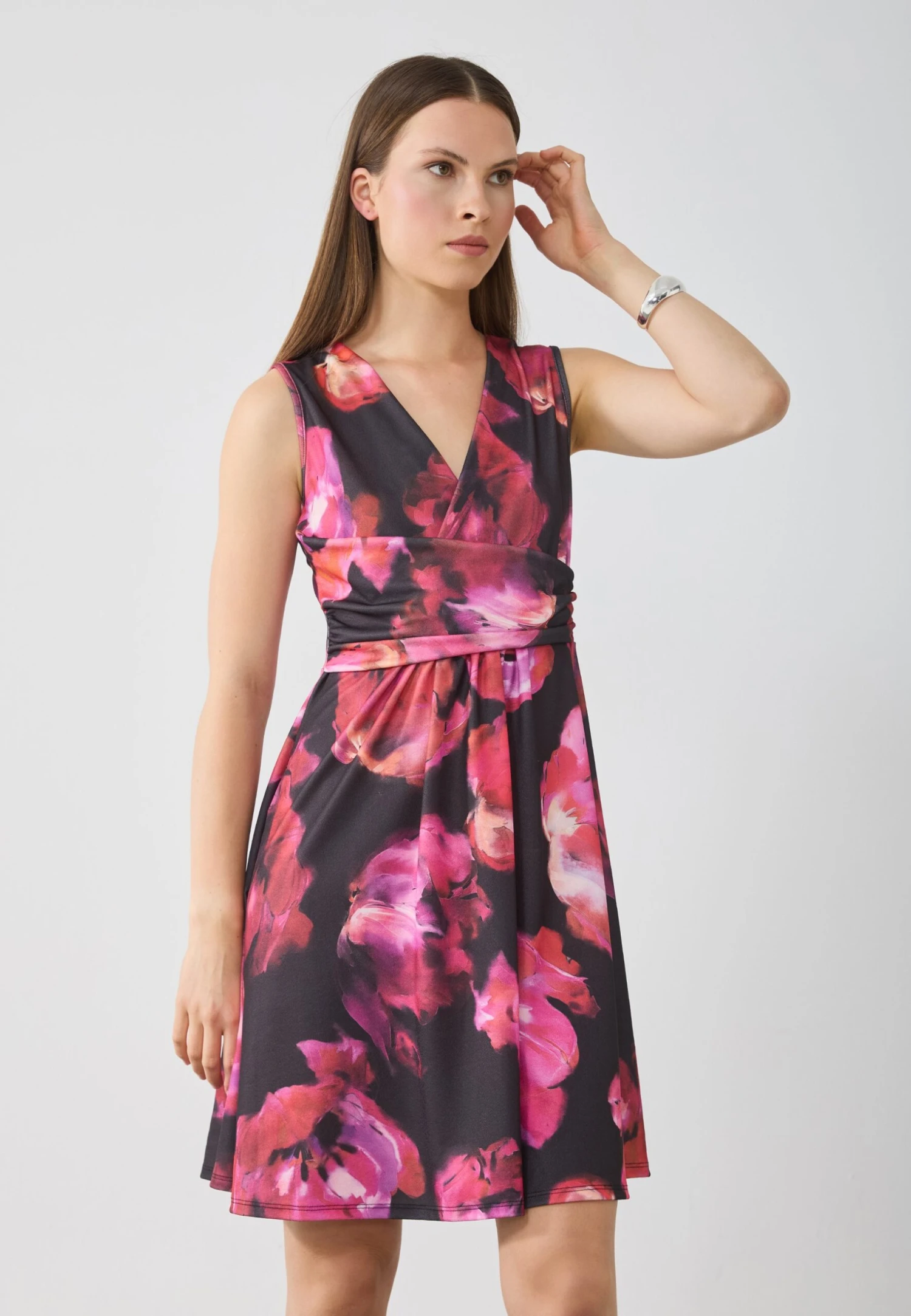 Anna Field Jersey Dress - Black Based / Pink Red Floral 1 Anna Field Jersey Dress - Black Based / Pink Red Floral