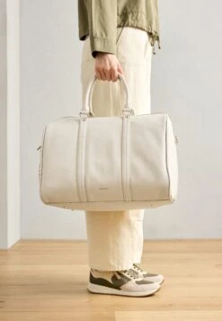 Anna Field Weekend Bag - Print Rose 27 Anna Field Weekend Bag - Print Rose -Fashion 88f35faa08234360be47bcfe218a94d3 2