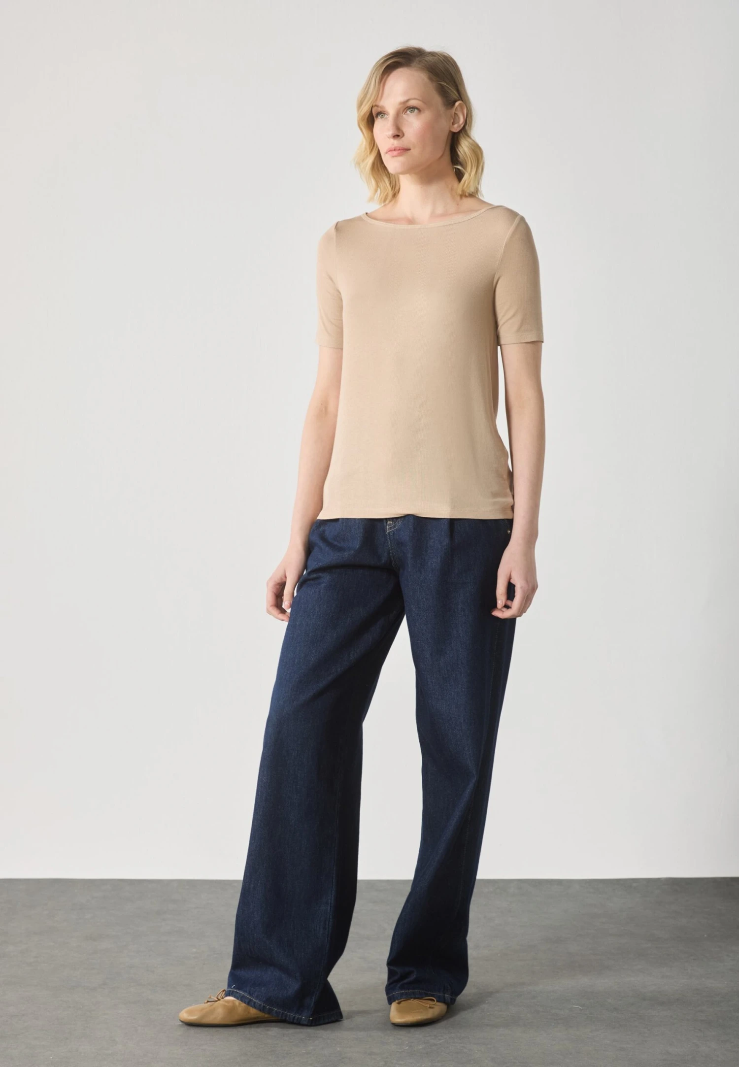 Anna Field BOATNECK T SHIRT IN MICRO MODAL MIX - Basic T-shirt - Light Taupe 2 Anna Field BOATNECK T SHIRT IN MICRO MODAL MIX - Basic T-shirt - Light Taupe - Image 2