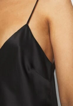 Anna Field Simple Satin Short Set - Pyjamas 12 Anna Field Simple Satin Short Set - Pyjamas -Fashion 8f329bfd957241829840ac04de151b7c