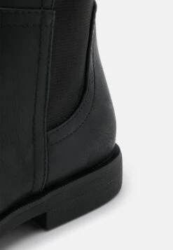 Boots - Black 11 Boots - Black -Fashion 912d6a8e67fd42eca5633d03555f25e7