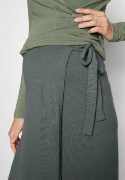 Maternity Basic Midi Skirt- Pencil Skirt - Light Green 9 Maternity Basic Midi Skirt- Pencil Skirt - Light Green -Fashion 966ca3a490b643babb058a6ad02875e0