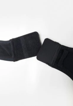 Anna Field CORE THONG 5 PACK - Briefs - Black & White -Fashion 976e0914e576495c99d839cf423513e9