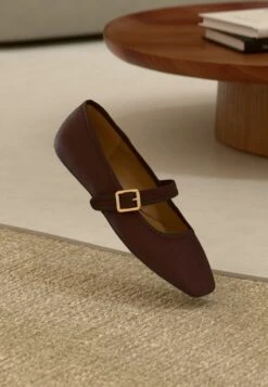 Ankle Strap Ballet Pumps - Burgundy