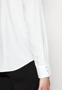 Blouse -White 11 Blouse -White -Fashion 991e3baf00334e268cf21595add1e55e