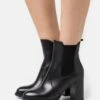 Leather- High Heeled Ankle Boots - Black
