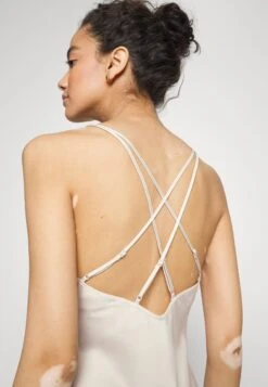 Anna Field Bridal Nightie / 003 - Off-White - Nightie -Fashion 9c3870beb15a4e44a97686ec673230cd