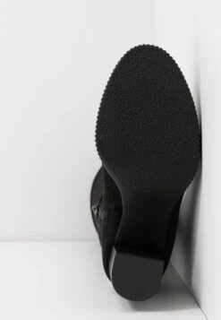 Anna Field Over-The-Knee Boots - Over-The-Knee Boots -Fashion a14341ffc4724425b75fc93ac6b425ca