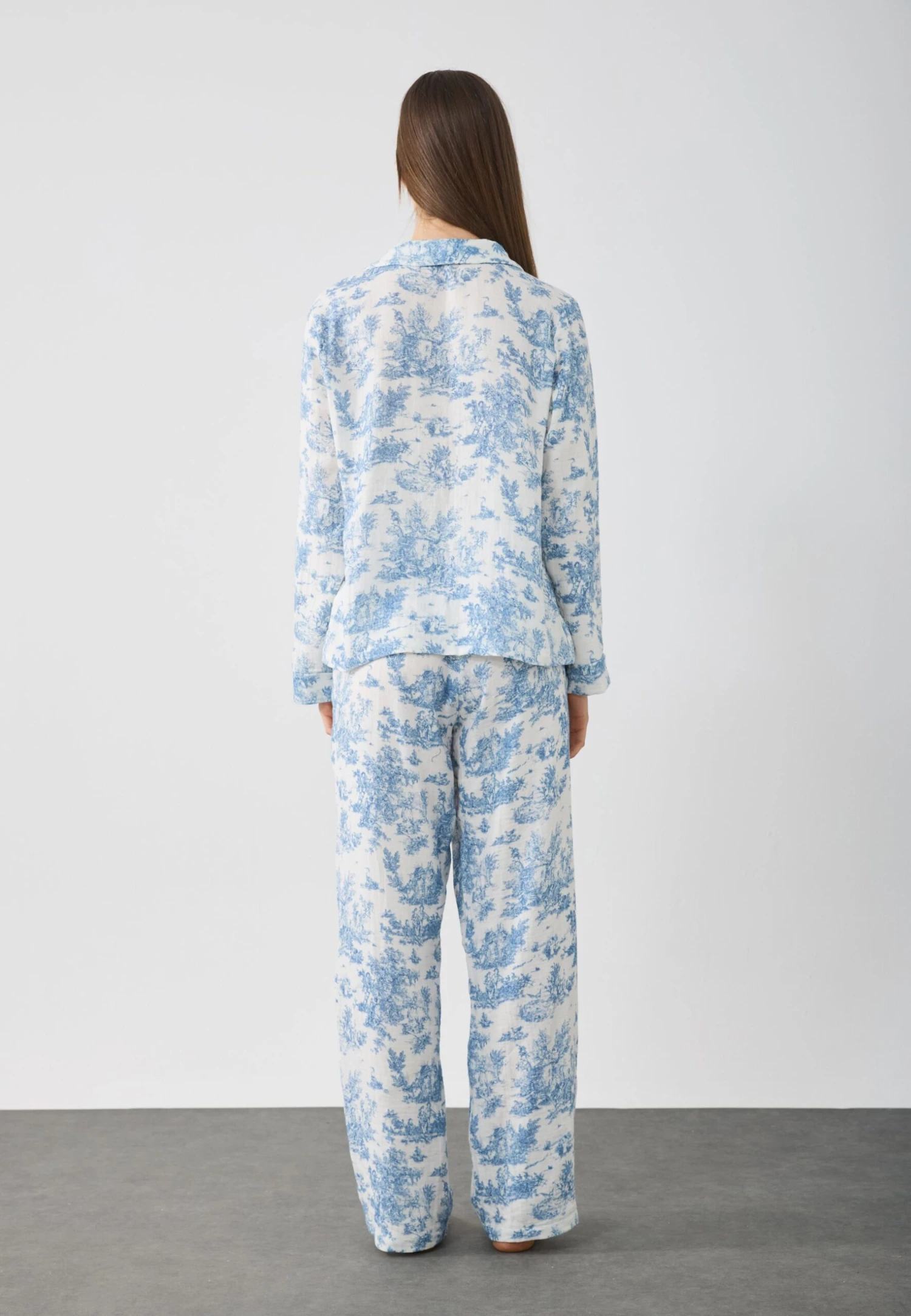 Anna Field SOFT MUSLIN COTTON PRINTED SET - Pyjama Set - White/blue 3 Anna Field SOFT MUSLIN COTTON PRINTED SET - Pyjama Set - White/blue - Image 3