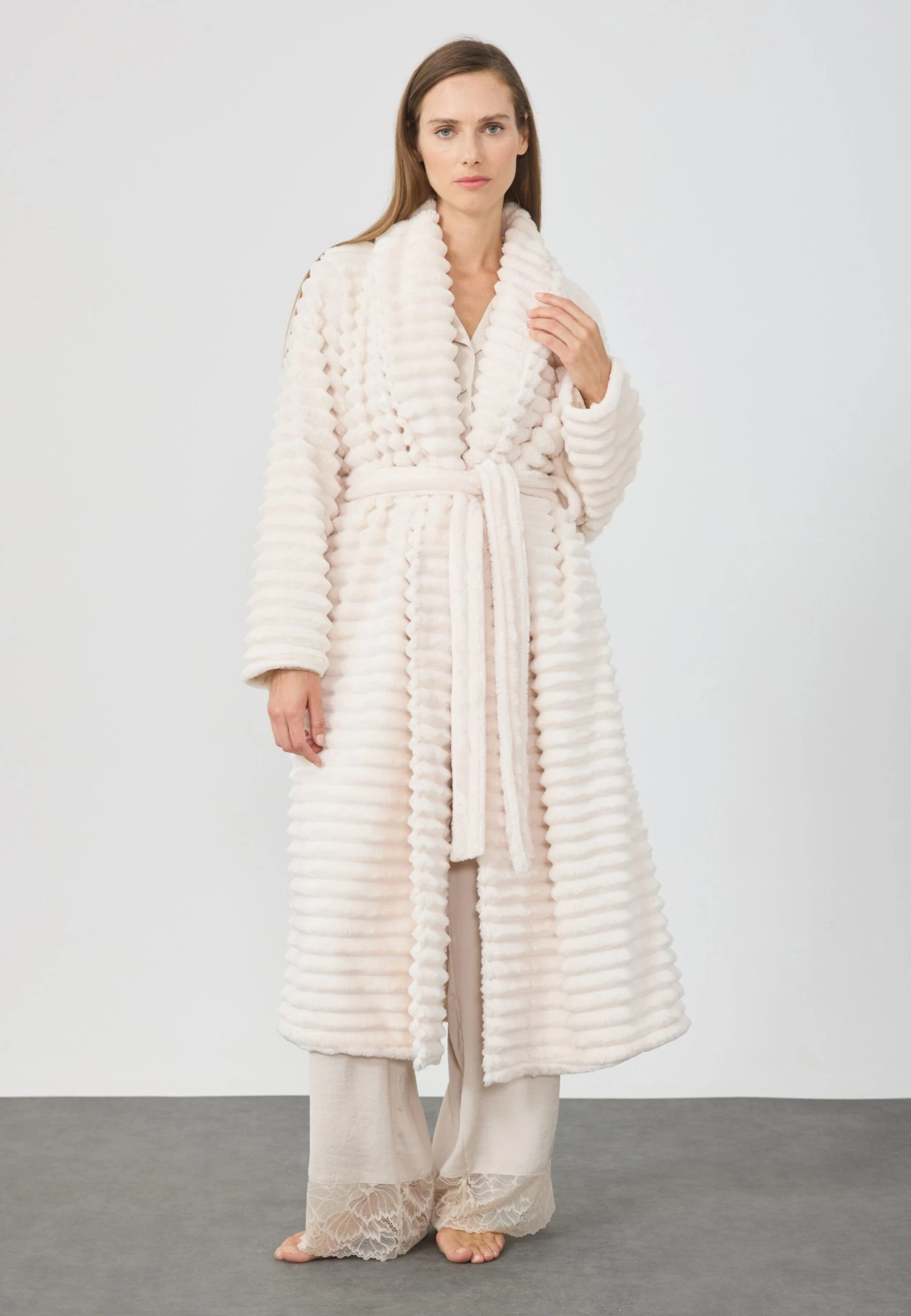 Anna Field Dressing Gown - Off White 2 Anna Field Dressing Gown - Off White - Image 2