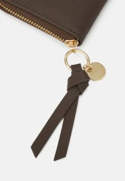 Anna Field Wallet - Taupe 10 Anna Field Wallet - Taupe -Fashion ae085f76078e429bb466f33e5d9ff0eb