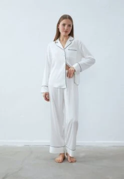Anna Field Pyjama Set - Off-white