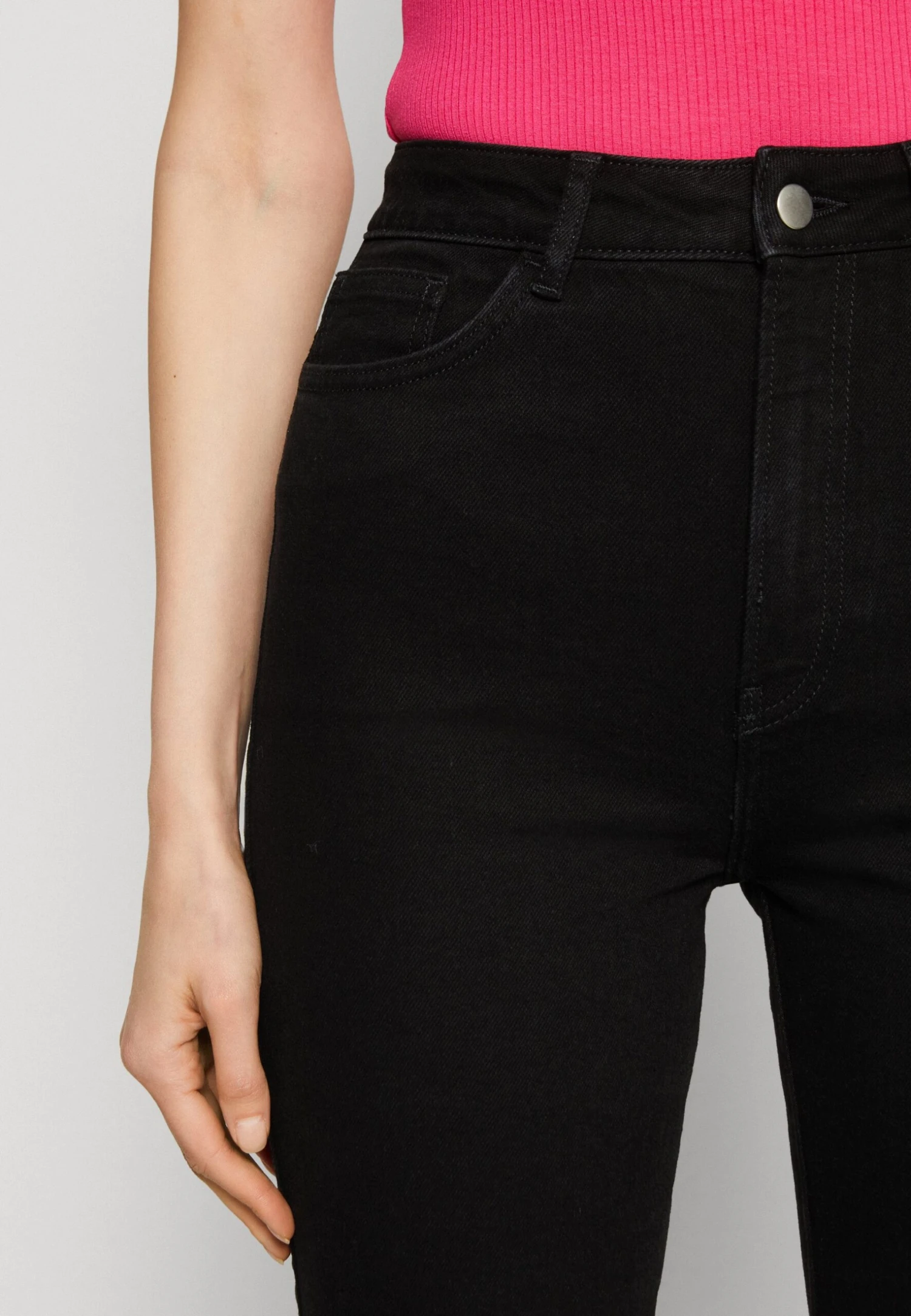 Anna Field Straight Leg Jeans - Black Denim 6 Anna Field Straight Leg Jeans - Black Denim - Image 6