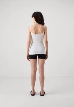 2 PACK - Top - White/black 9 2 PACK - Top - White/black -Fashion b572217736f44891ad6516cf27d320a2