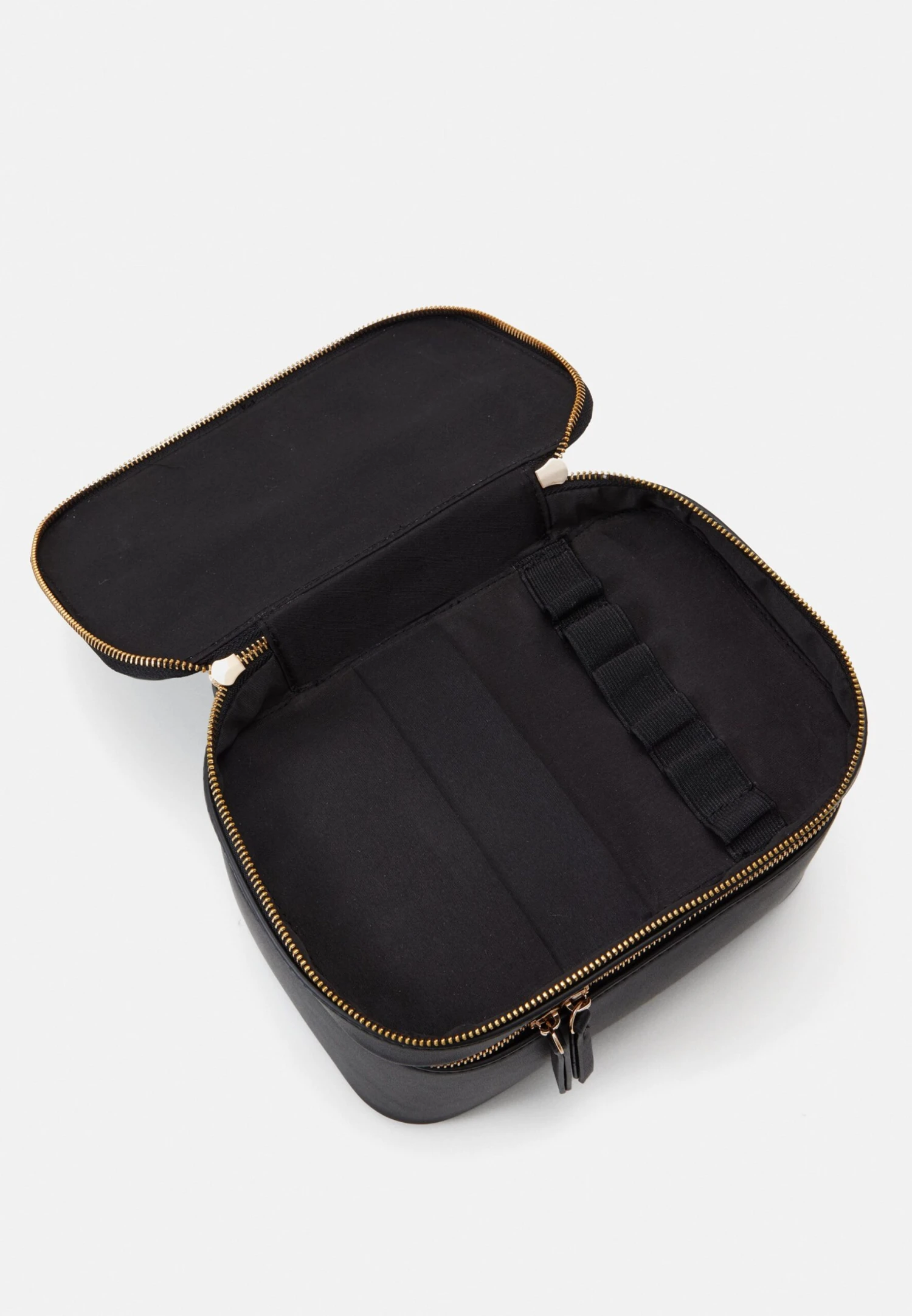Anna Field Wash Bag - Black 3 Anna Field Wash Bag - Black - Image 3