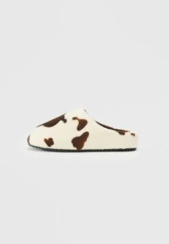 Anna Field Slippers - Burgundy 15 Anna Field Slippers - Burgundy -Fashion c353e9382d4a458d9681f1392647ab85