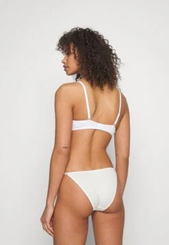 Anna Field Sunlight 3Pack Tshirt Bra - T-Shirt Bra - 402 - Pink_001 - White_802 - Black 9 Anna Field Sunlight 3Pack Tshirt Bra - T-Shirt Bra - 402 - Pink_001 - White_802 - Black -Fashion c9a4a29083d94654957fe69af505bfb0