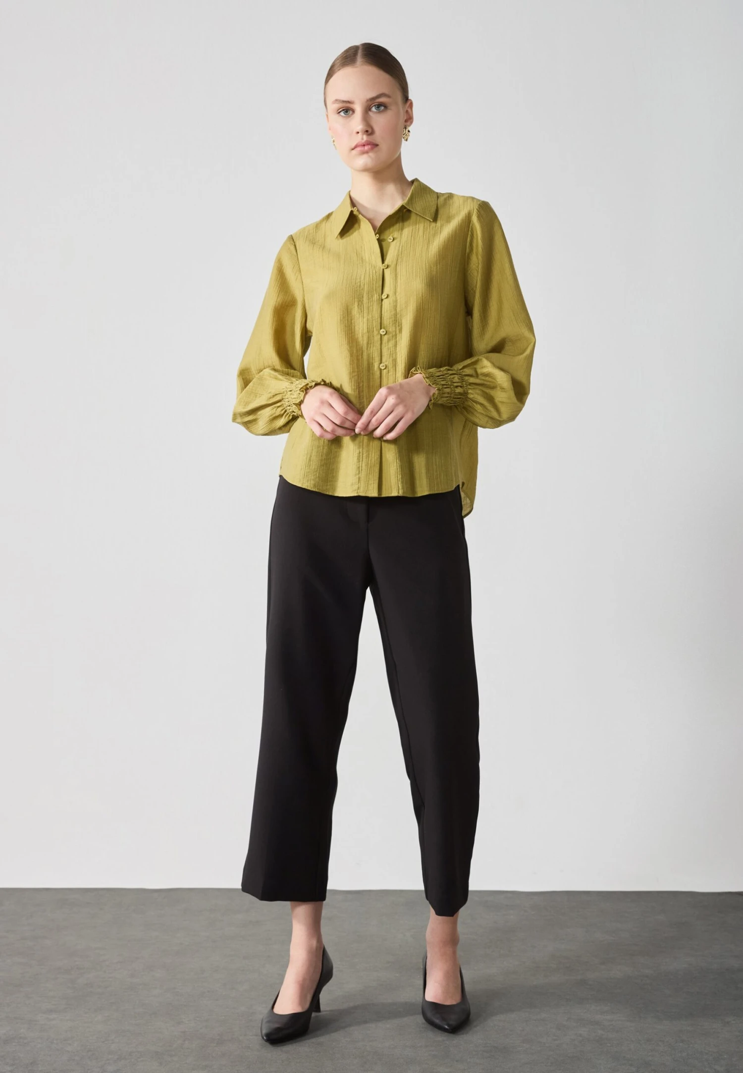 Anna Field Button-down Blouse - Willow 2 Anna Field Button-down Blouse - Willow - Image 2