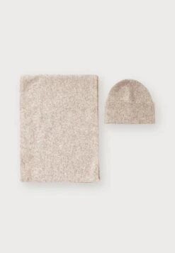 Anna Field SET - Beanie - Grey Melange -Fashion cd93c253cbcc471ebd0ccfdacd919065 1