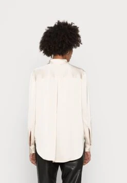 Anna Field Button-Down Blouse - Nude 7 Anna Field Button-Down Blouse - Nude -Fashion d440f1564b214990b8800f83f8491c11