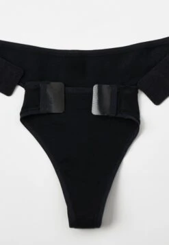 Anna Field CORE THONG 5 PACK - Briefs - Black & White -Fashion d9cb3a1fa123475eb83909ab449b91ca