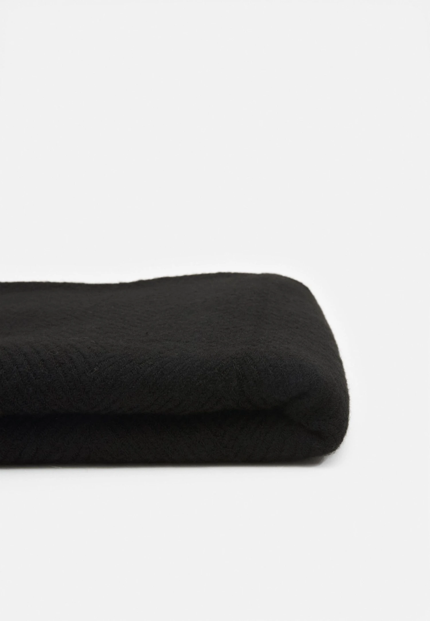 Anna Field Scarf - Black 2 Anna Field Scarf - Black - Image 2