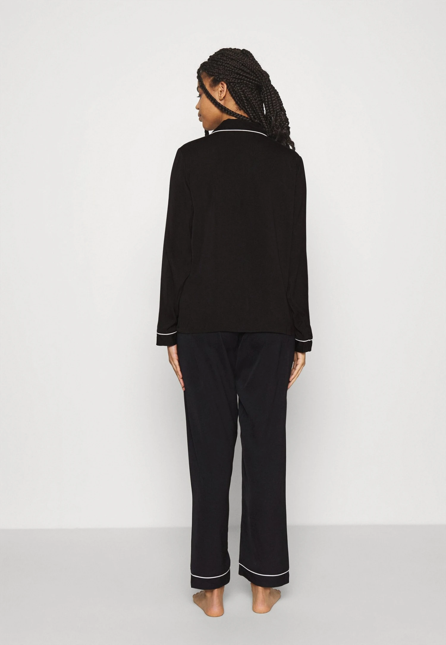 Anna Field Pyjama Set - Black 3 Anna Field Pyjama Set - Black - Image 3