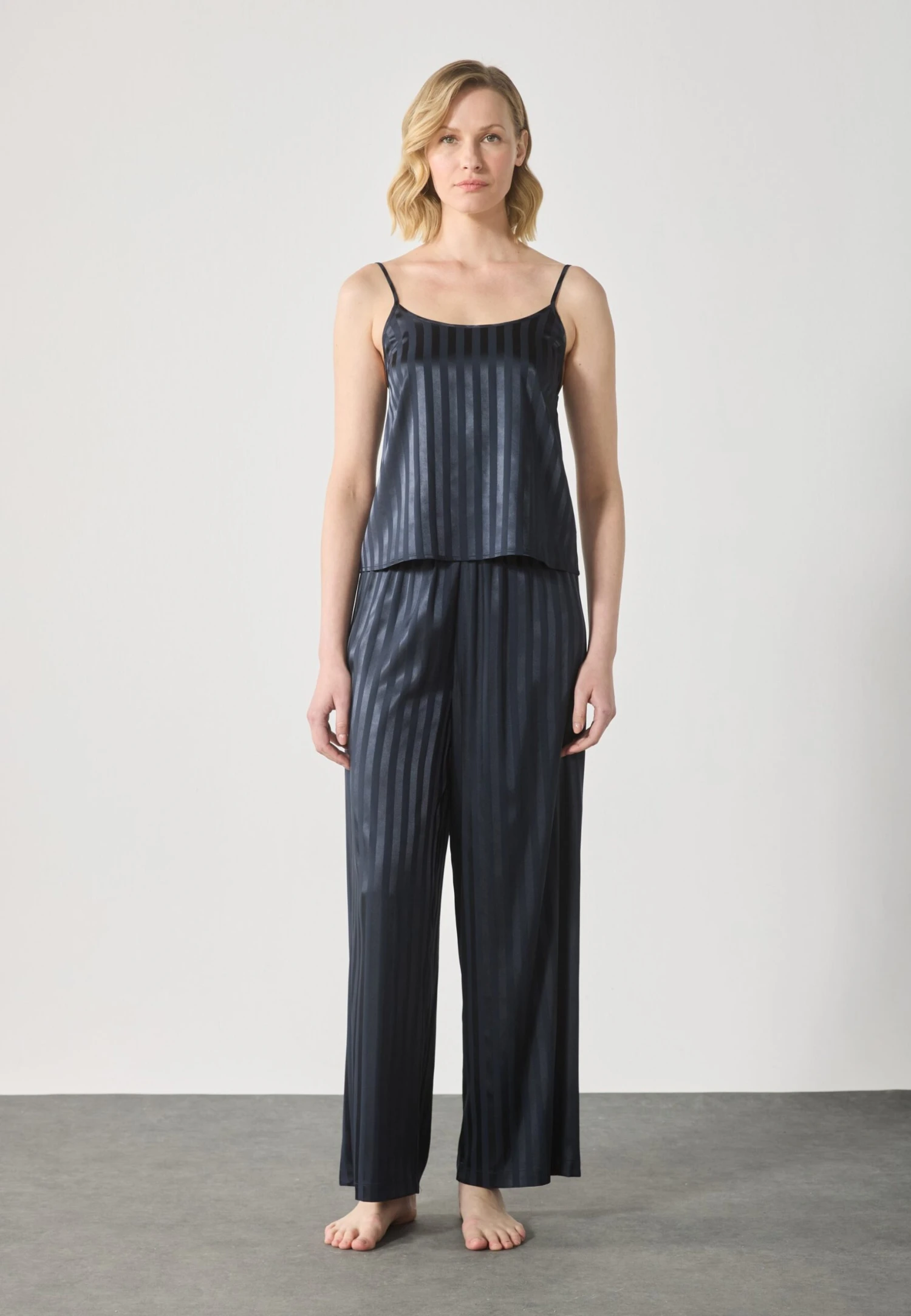 Anna Field SET - Pyjamas - Navy 1 Anna Field SET - Pyjamas - Navy