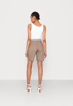 Anna Field Shorts - Taupe 7 Anna Field Shorts - Taupe -Fashion e61c53ac185142a3a599f8ff60c08f8e