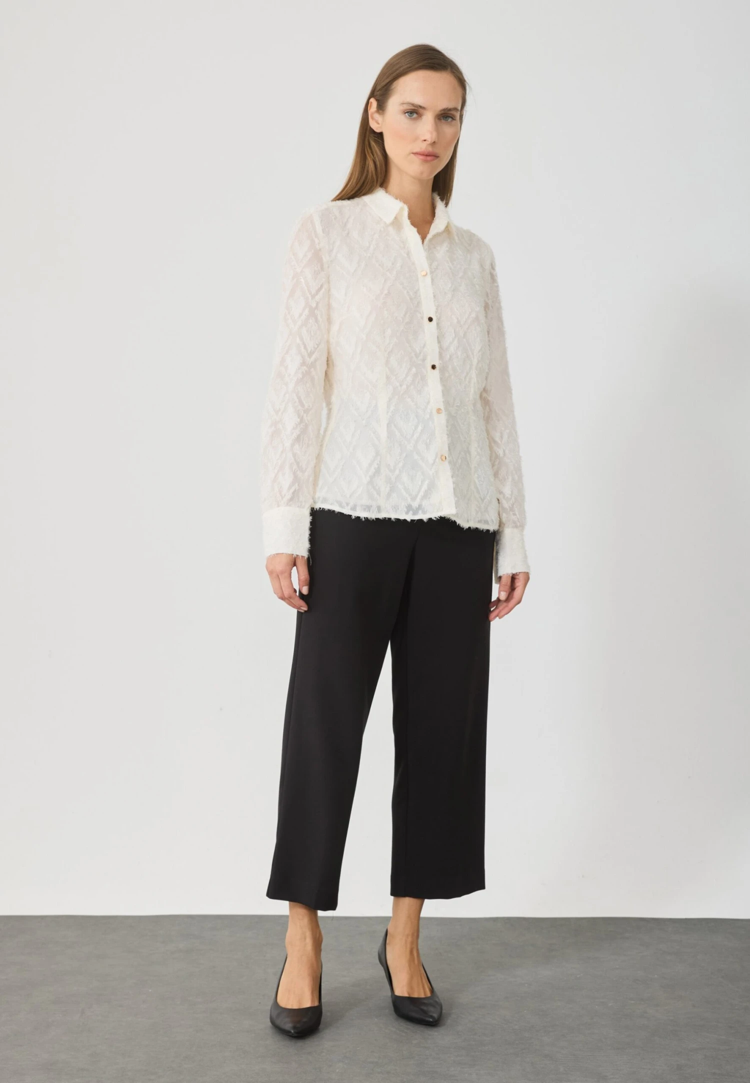 Anna Field Button-down Blouse - Erget 2 Anna Field Button-down Blouse - Erget - Image 2
